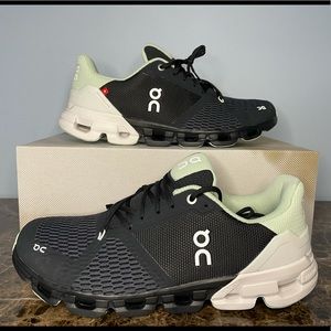 On Cloud Womens Running Shoes Cloudflyer sz 10W